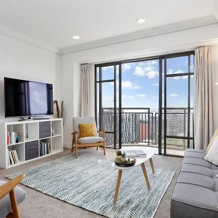 Bright One Bedroom Beauty With Balcony And Unbeatable Views